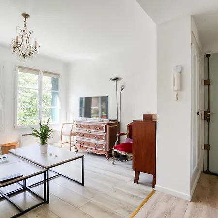 Apartment Time Of Travel